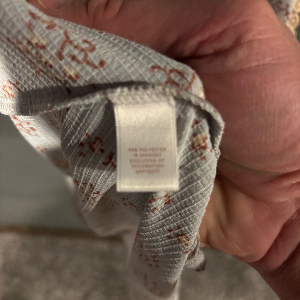 Floral Sleeveless Lauren Conrad Blouse - Picture 5 of 5